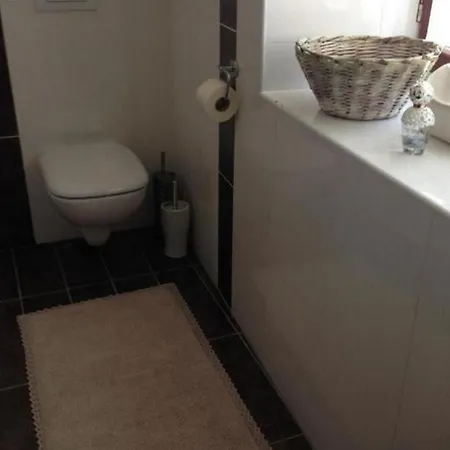 Family Friendly House With A Swimming Pool - 25391 Nyaraló *